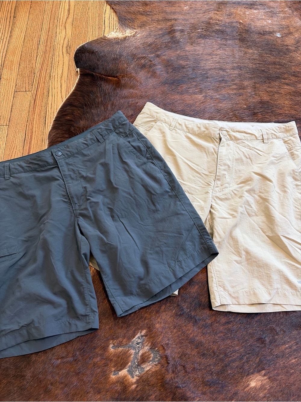 LOT OF 2 The North Face Shorts Mens 38 Gray Tan Hiking Cargo Nylon Outdoor Gorp